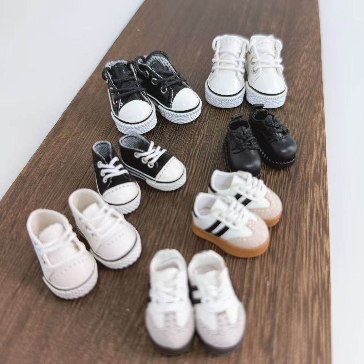 Sneaker Care Accessories - Deutsche Trainings-Sneaker, lässige Canvas-Board-Schuhe für 20CM